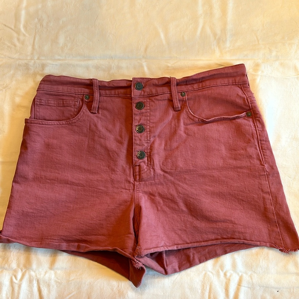 Women’s Madewell Salmon Red/Pink High Rise Button Front Denim Shorts Size 31